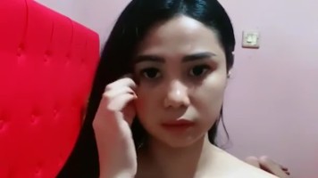 Kakak Cantik Bugil Cubit Uting Live
