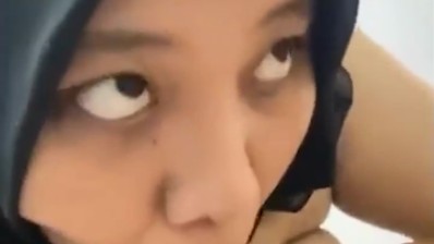 Bokep Bunda Jilbab Ngentot Hisep Kontol